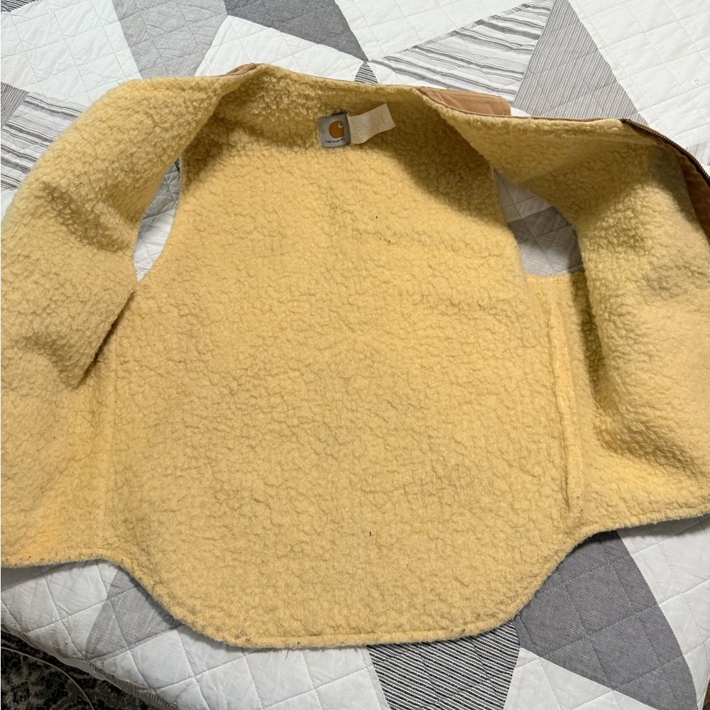 Carhartt vest - underlayer